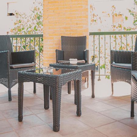 Il Mughetto - Appartamento Con Terrazza Privata San Quirico d'Orcia Bagian luar foto