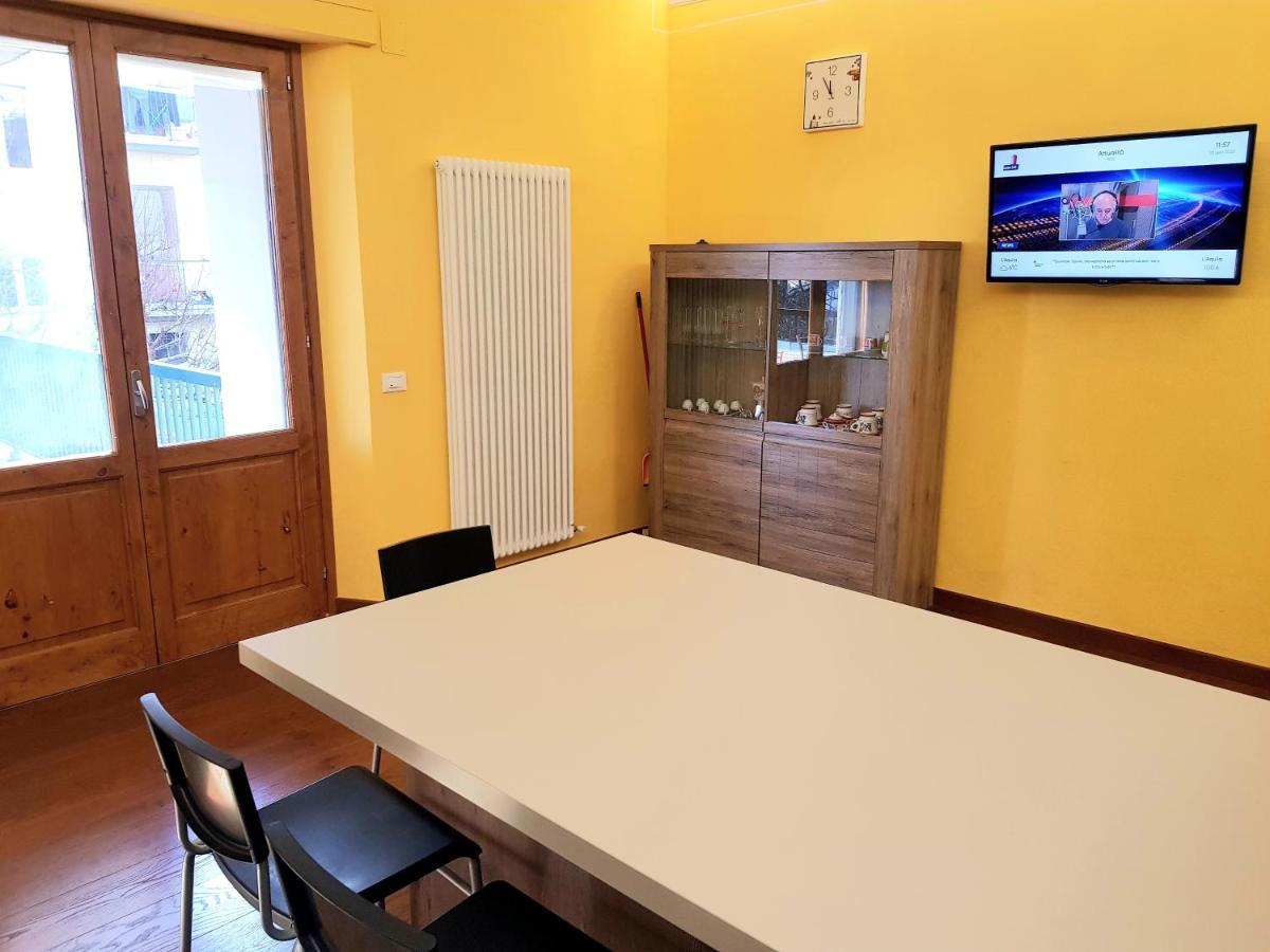 Il Mughetto - Appartamento Con Terrazza Privata San Quirico d'Orcia Bagian luar foto