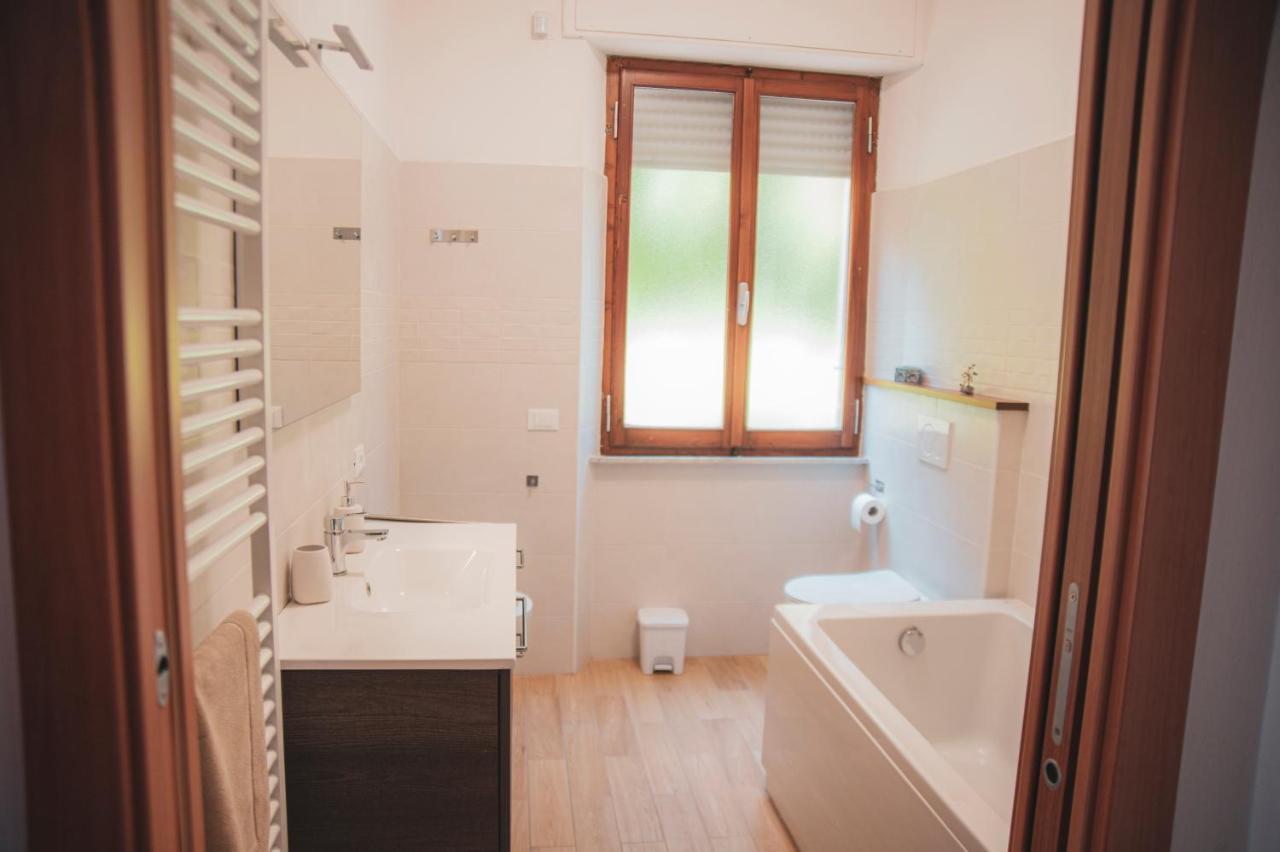 Il Mughetto - Appartamento Con Terrazza Privata San Quirico d'Orcia Bagian luar foto